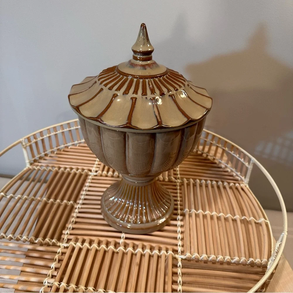 Jar with Lid